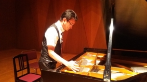 アイリスピアノ